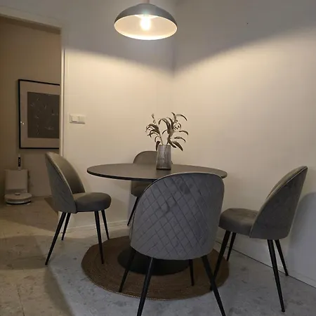 Rauhallinen Ja Viihtyisae Asunto 4 Erillisaenkyae Apartment *